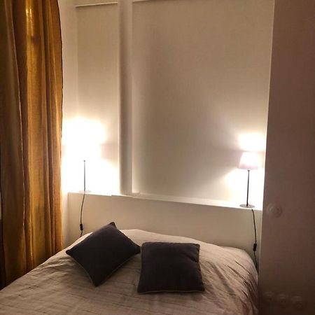 Suite Confortable Sur Le Canal Saint-Martin / Republique Париж Экстерьер фото